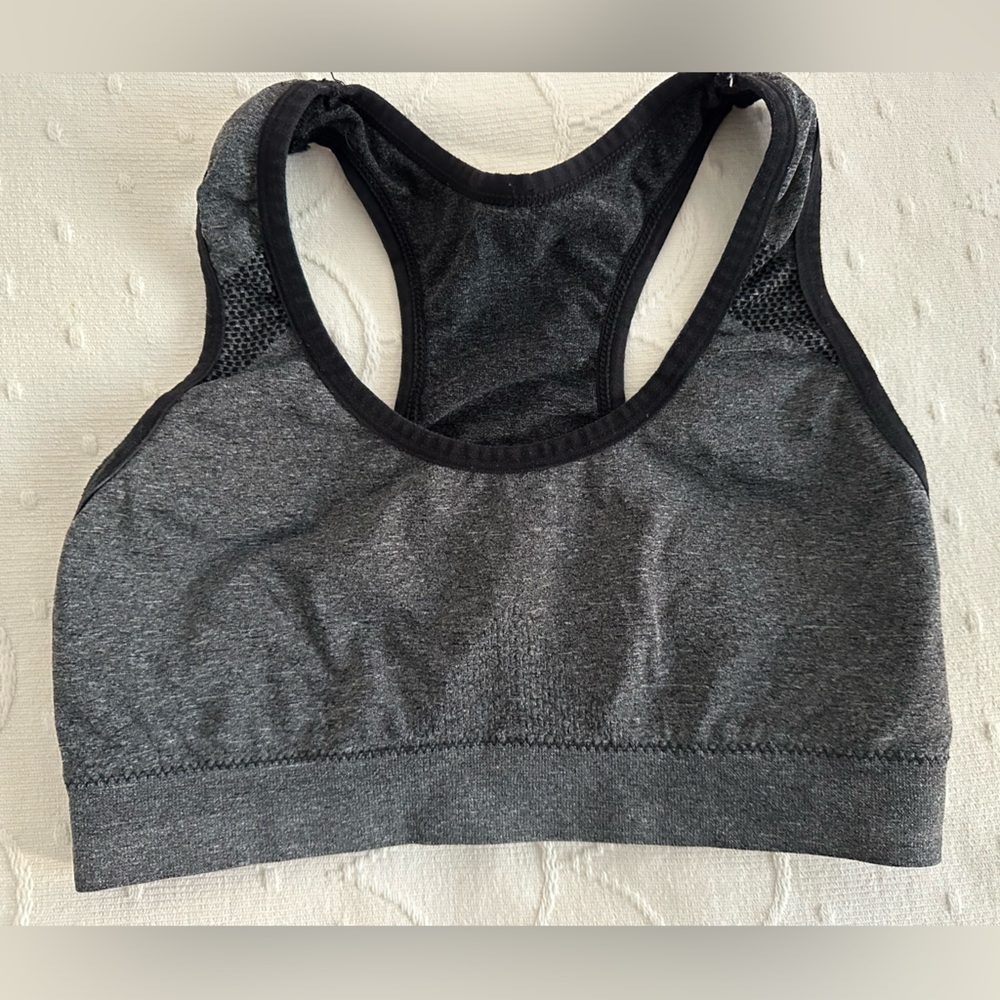Gym top no brand size S